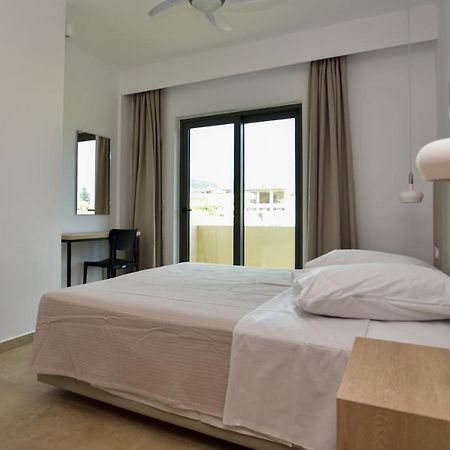Rosemary Apartments Palaiochora Zewnętrze zdjęcie