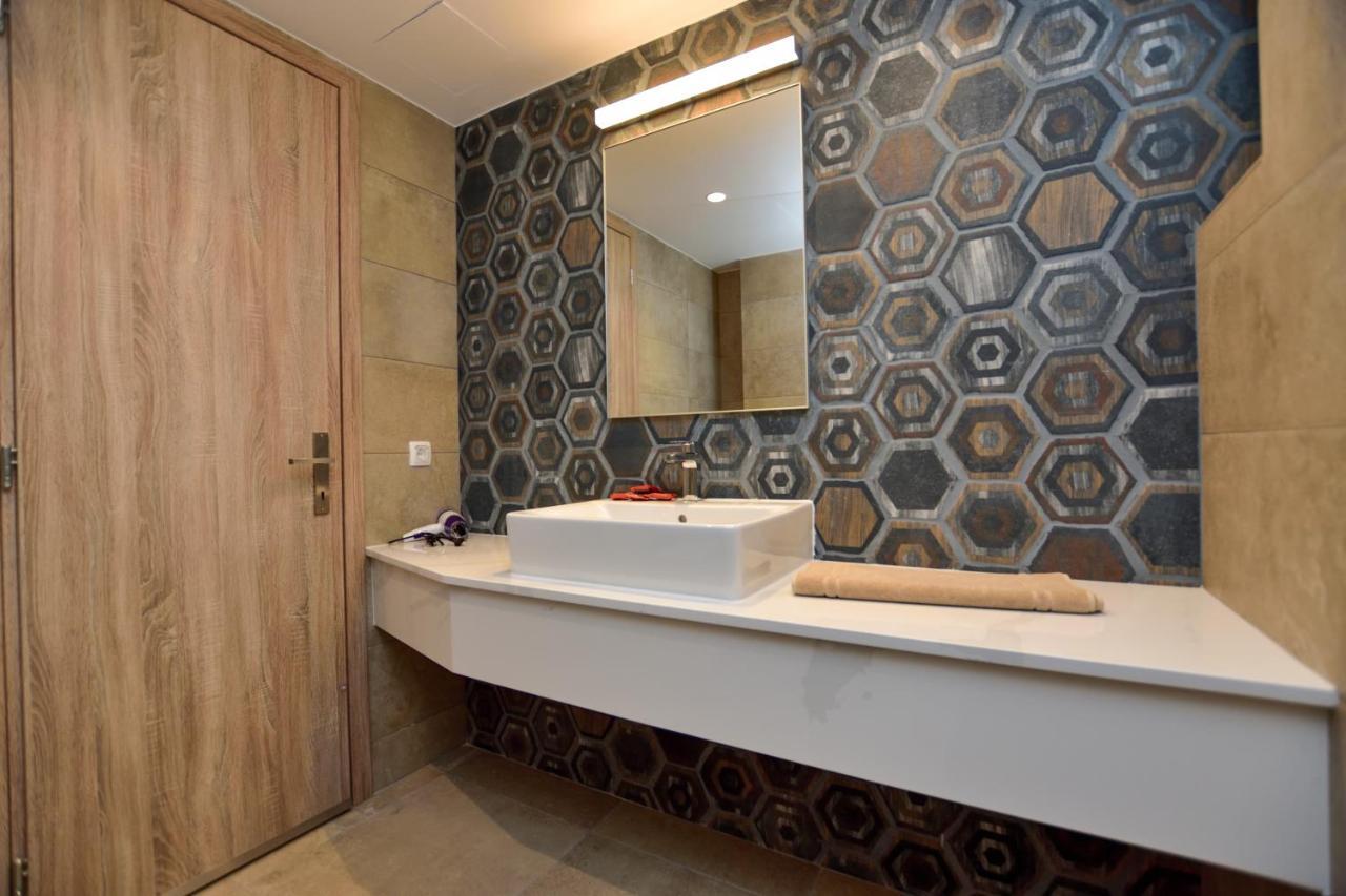 Rosemary Apartments Palaiochora Zewnętrze zdjęcie