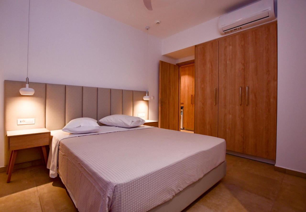 Rosemary Apartments Palaiochora Zewnętrze zdjęcie