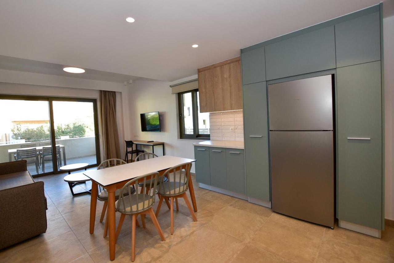 Rosemary Apartments Palaiochora Zewnętrze zdjęcie