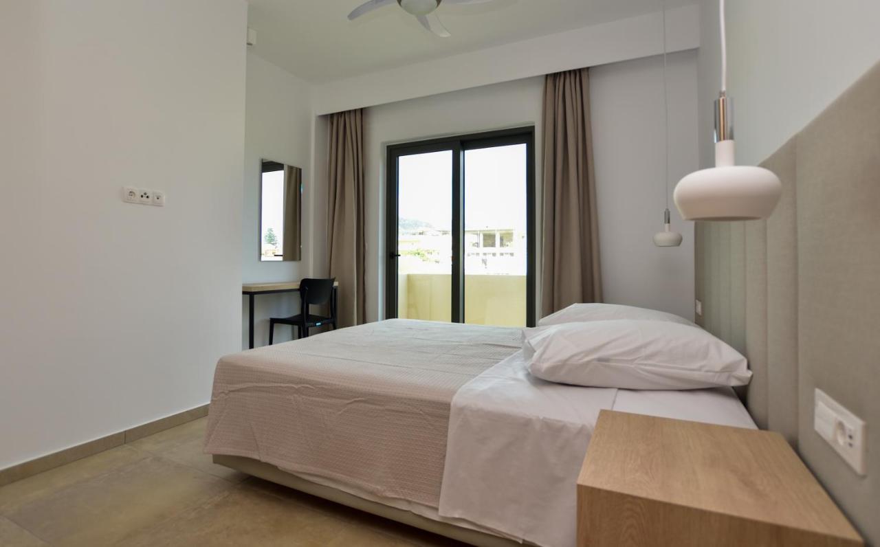 Rosemary Apartments Palaiochora Zewnętrze zdjęcie